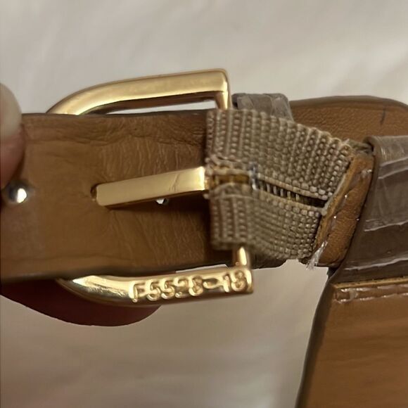 AERIN | Leather T-Strap Good Snake shin Sandals - Picture 9 of 11